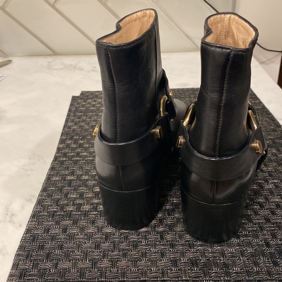 Stuart Weitzman Black Leather Expert Moto Boots S7 - Picture 4 of 7